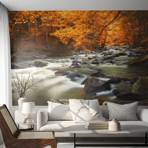 Selbstklebende Fototapete Deluxe Sticker - Ein Bach in einem goldenen Wald - Landschaft, Wald, Gebirgsbach - 400x280 cm