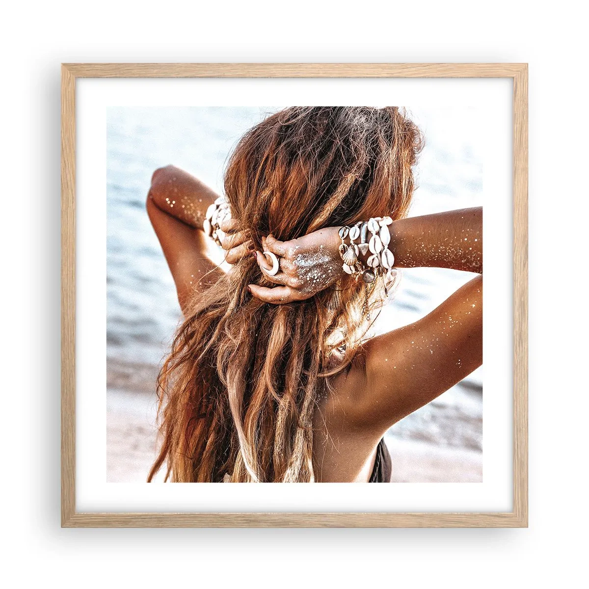 Poster in einem Rahmen aus heller Eiche - Eine Schwester von Wasser und Sonne - 50x50 cm