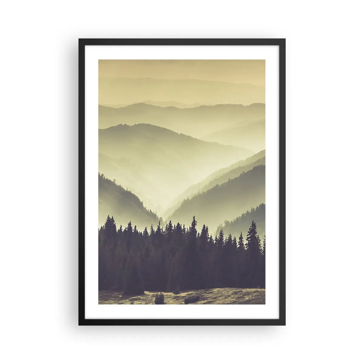 Poster in einem schwarzem Rahmen - Nebliges Panorama der Berge mit Wald - 50x70cm - Hinter den sieben Bergen ... - Moderne Wanddekoration für Wohnzimmer und Schlafzimmer ARTTOR