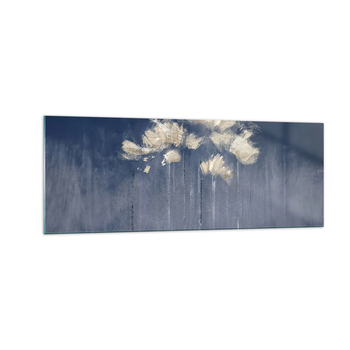 Glasbild - Bild auf glas - Zarte Blüten auf blauem Hintergrund - 140x50cm - Wie Blütenblätter im Wind - Moderne Wanddekoration für Wohnzimmer und Schlafzimmer ARTTOR