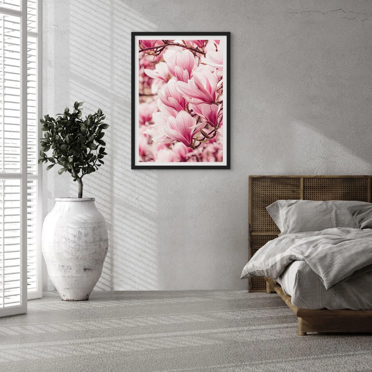 Poster in einem schwarzem Rahmen - Frühling ist rosa - 61x91 cm