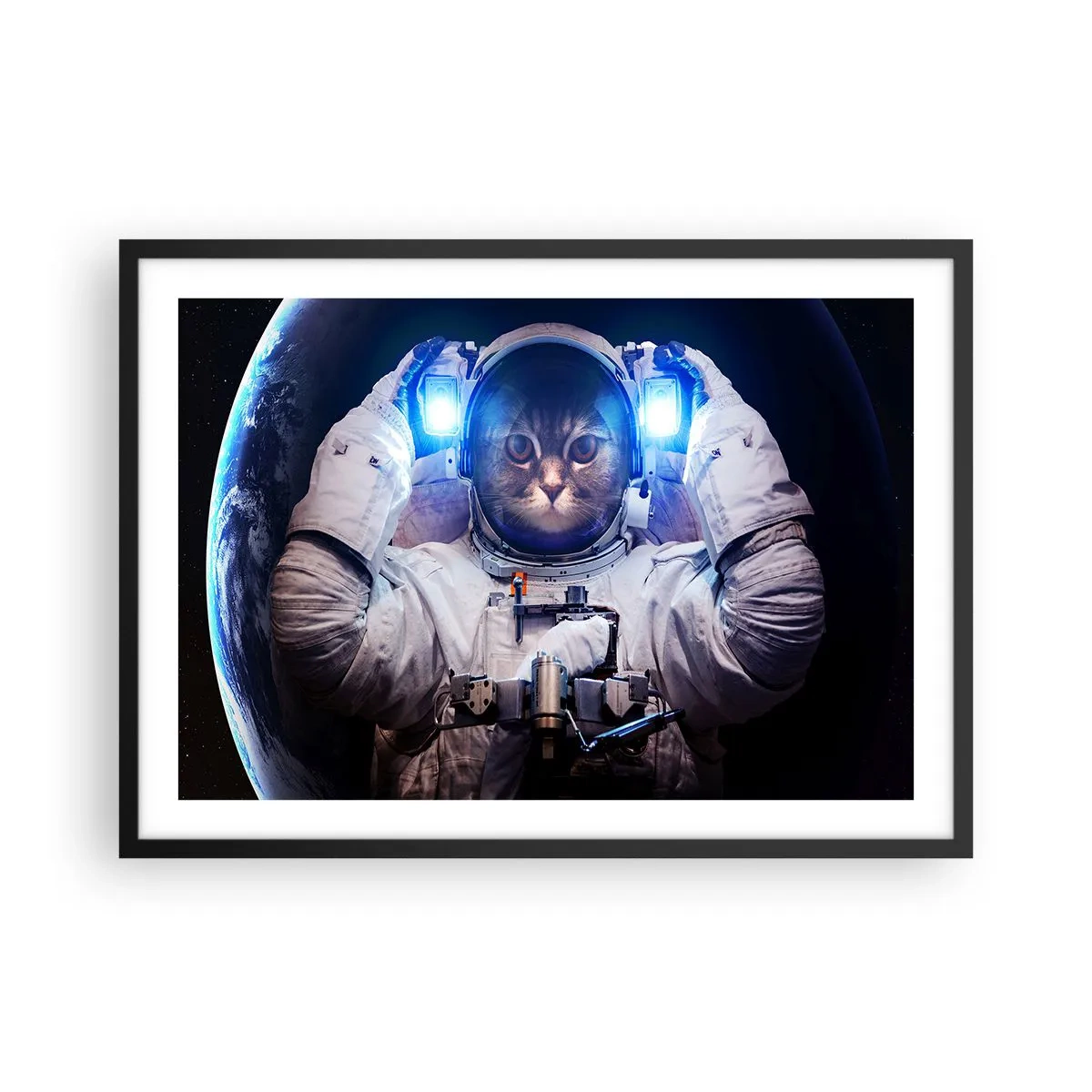 Poster in einem schwarzem Rahmen - Eine Katze im Astronautenanzug mit der Erde im Hintergrund und einem hellen Licht. - 70x50cm - Houston, du hast ein Problem - Moderne Wanddekoration für Wohnzimmer und Schlafzimmer ARTTOR