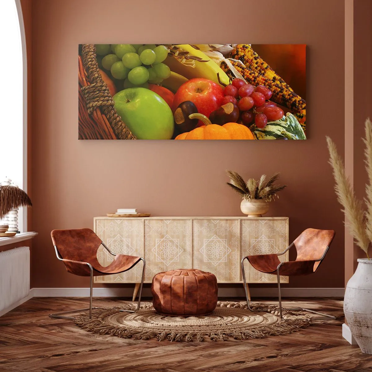 Bild auf Leinwand - Leinwandbild - Ein Korb mit Obst, Kürbissen und Mais vor einem Hintergrund aus Herbstfarben. - 120x50cm - Ein Korb voller Ernte - Moderne Wanddekoration für Wohnzimmer und Schlafzimmer ARTTOR