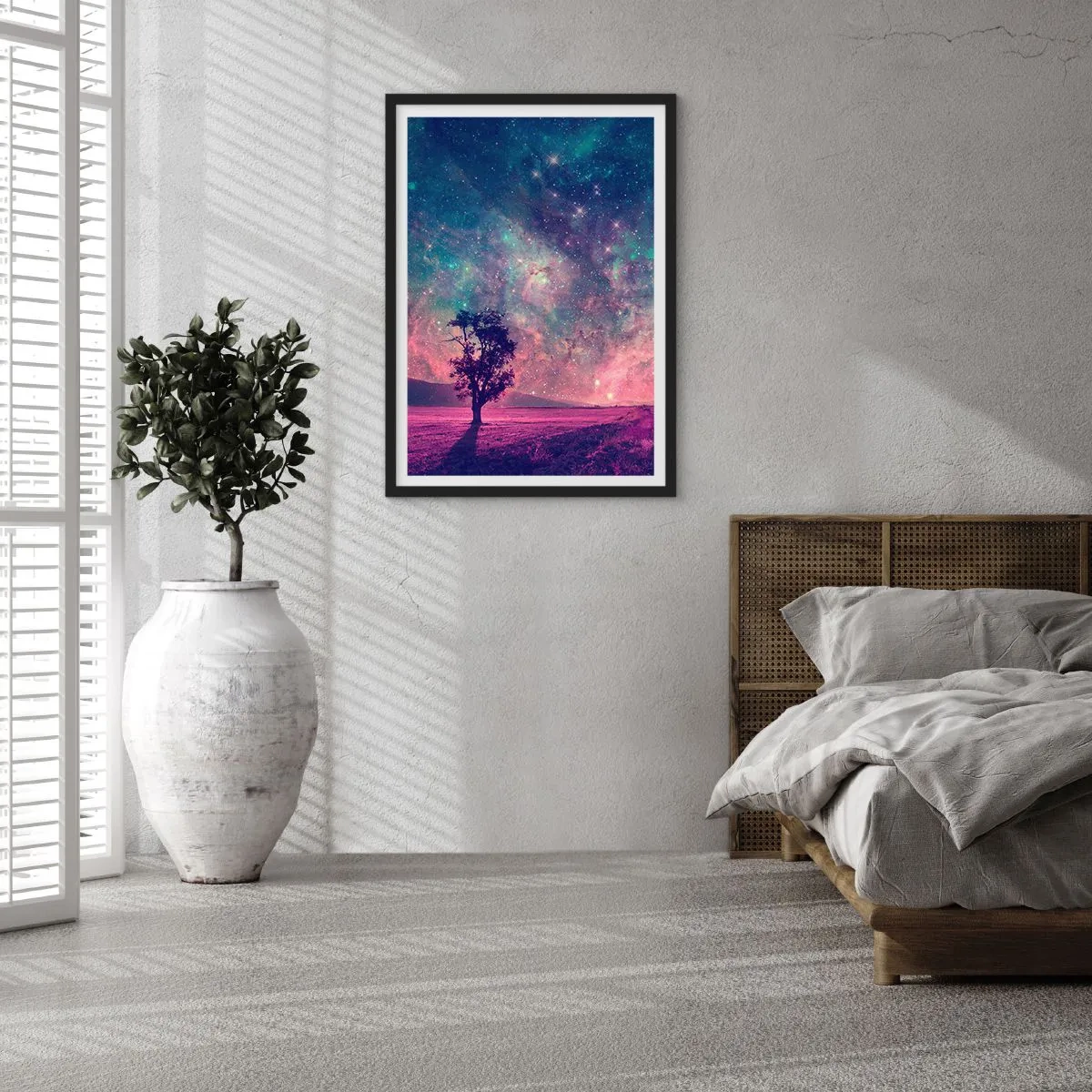 Poster in einem schwarzem Rahmen - Unter dem magischen Himmel - 61x91 cm