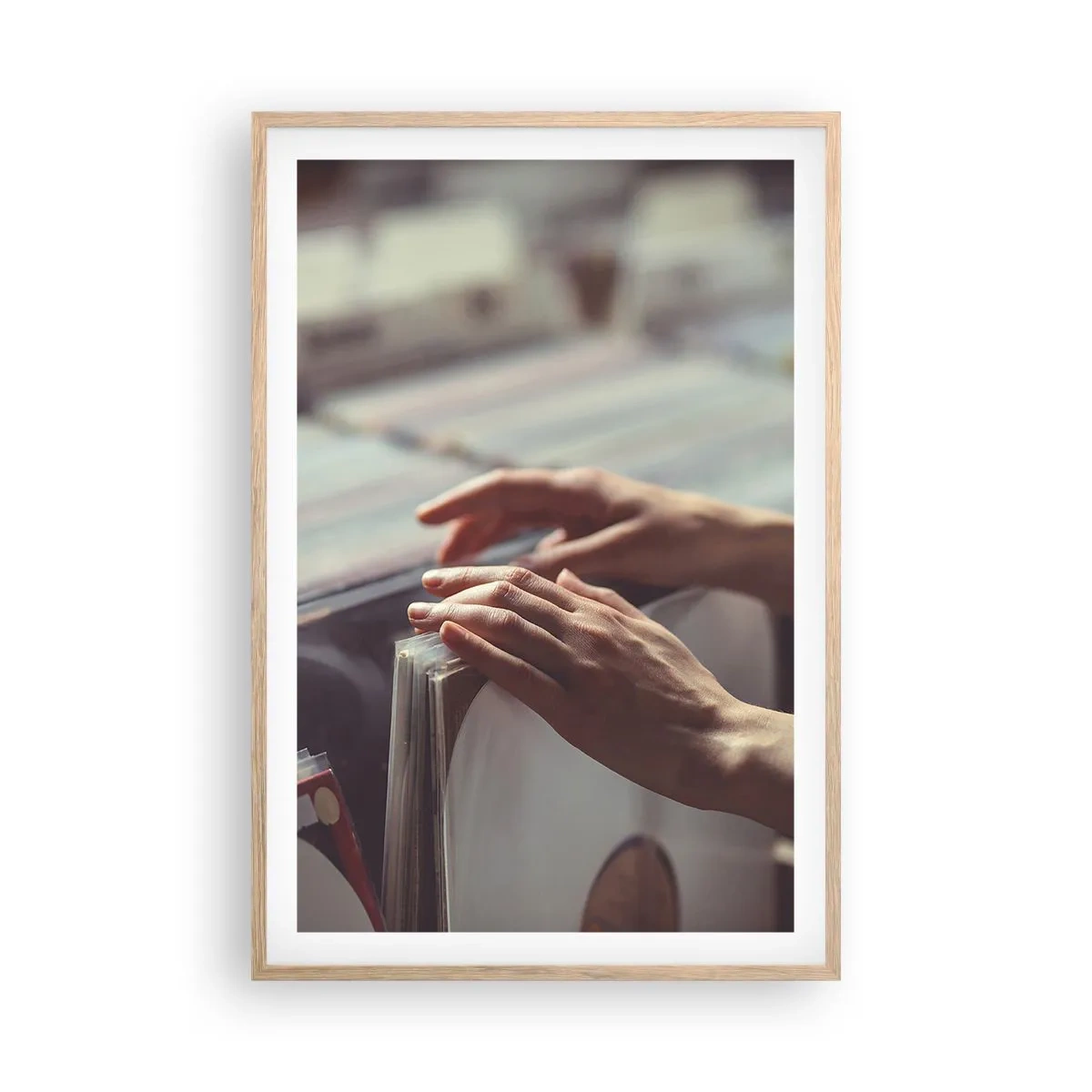 Poster in einem Rahmen aus heller Eiche - Auf der Suche nach Emotionen - 61x91 cm