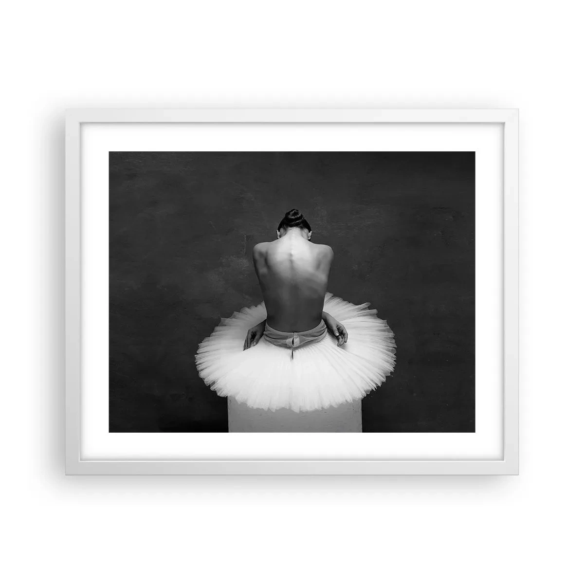 Poster in einem weißen Rahmen - Es blüht gerade - 50x40 cm