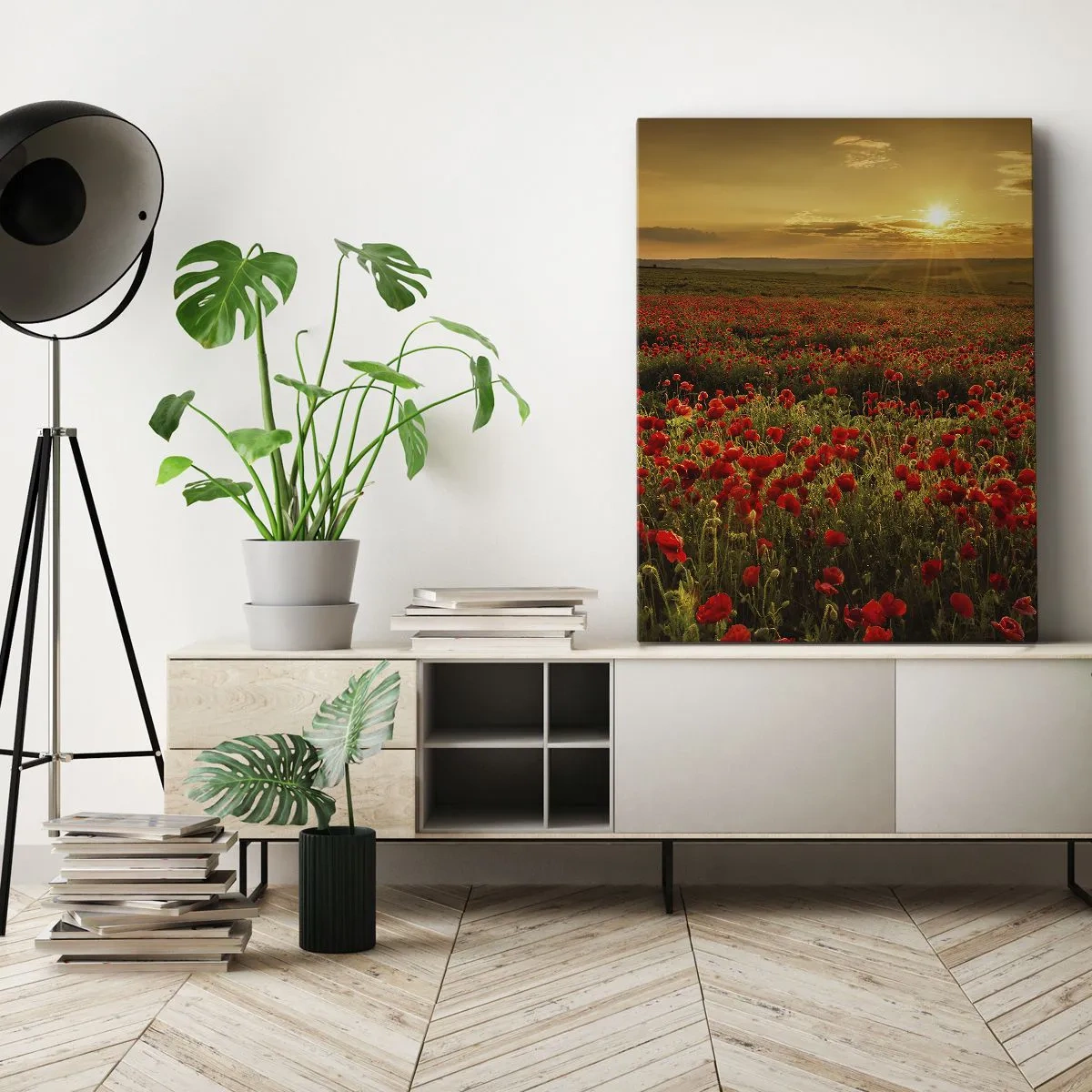 Bild auf Leinwand - Leinwandbild - Ein Feld mit roten Mohnblumen im Schein der untergehenden Sonne - 50x70cm - Unter den Wellen raschelnder Wiesen, unter den Blumen der Flut - Moderne Wanddekoration für Wohnzimmer und Schlafzimmer ARTTOR