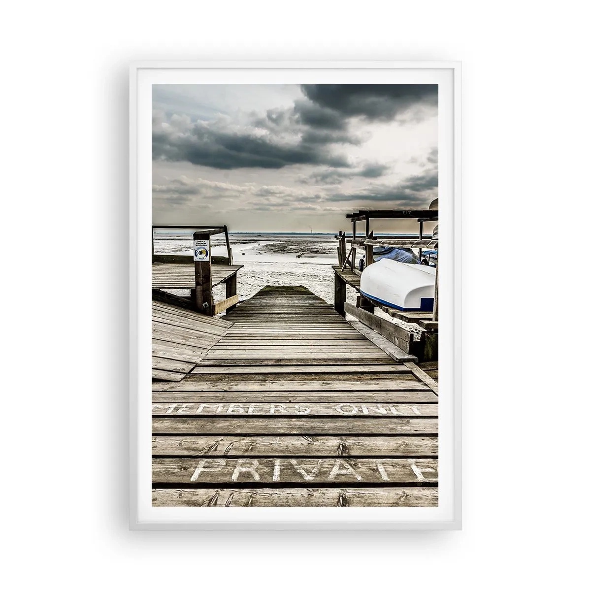 Poster in einem weißen Rahmen - Mitternachtsstrand - 70x100 cm