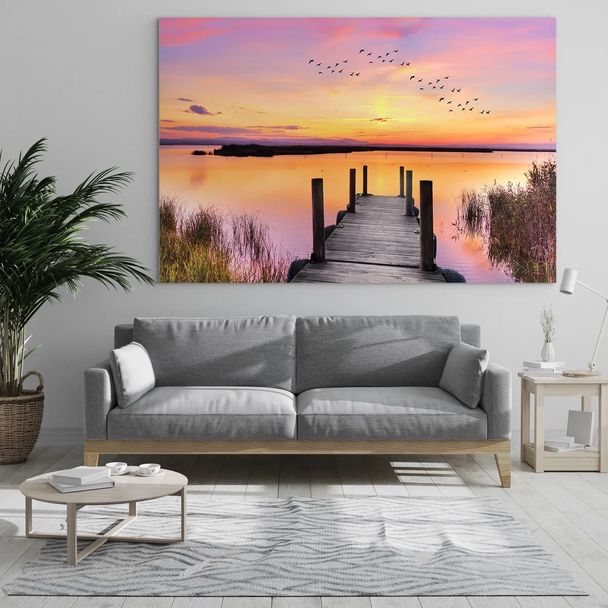 Glasbild - Bild auf glas - Lakeside Pier bei Sonnenuntergang mit Vögeln am Himmel - 70x50cm - Violette stille Morgendämmerung - Moderne Wanddekoration für Wohnzimmer und Schlafzimmer ARTTOR