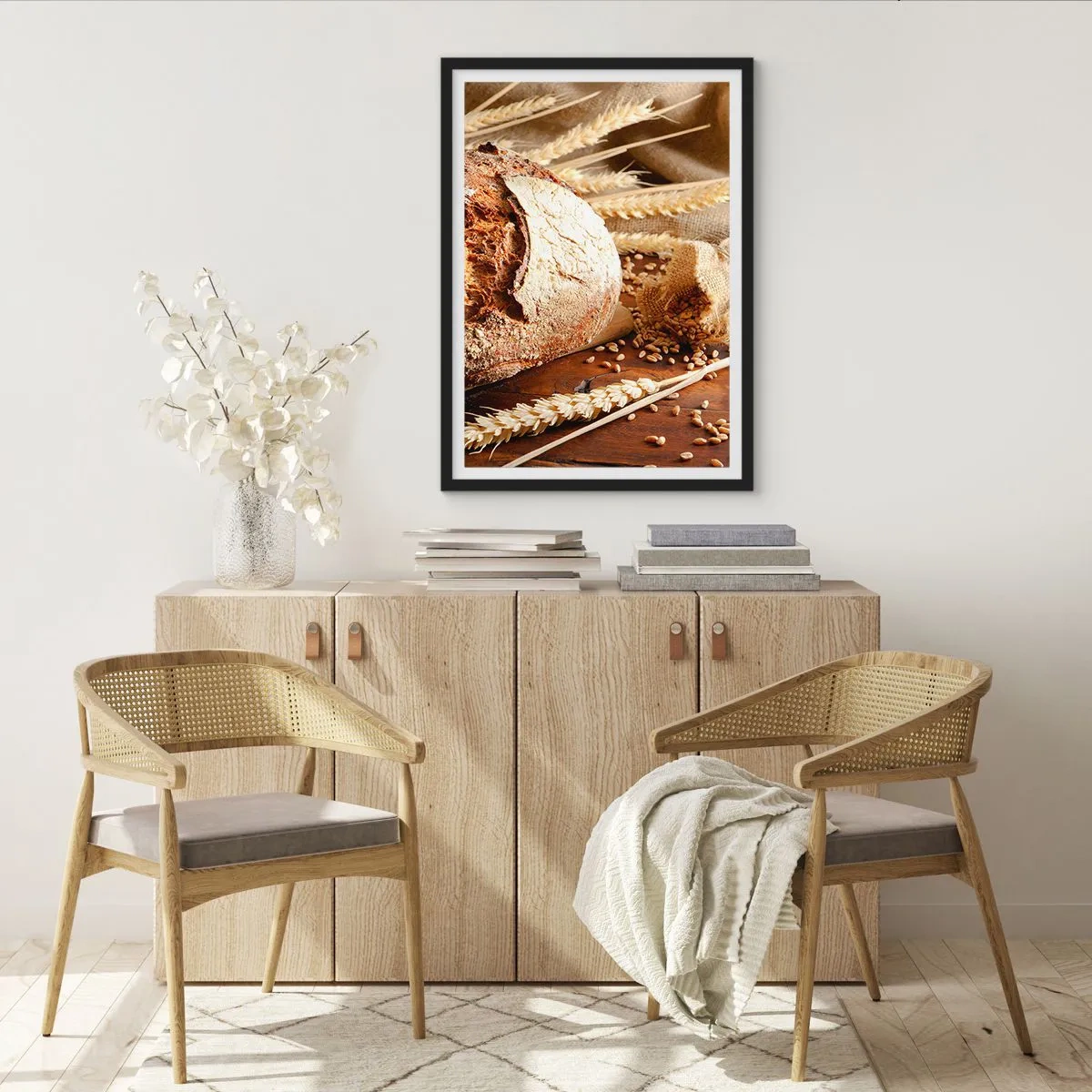 Poster in einem schwarzem Rahmen - Brot auf einem Holztisch mit Weizenähren - 50x70cm - Appetitanregend, duftend, knackig - Moderne Wanddekoration für Wohnzimmer und Schlafzimmer ARTTOR