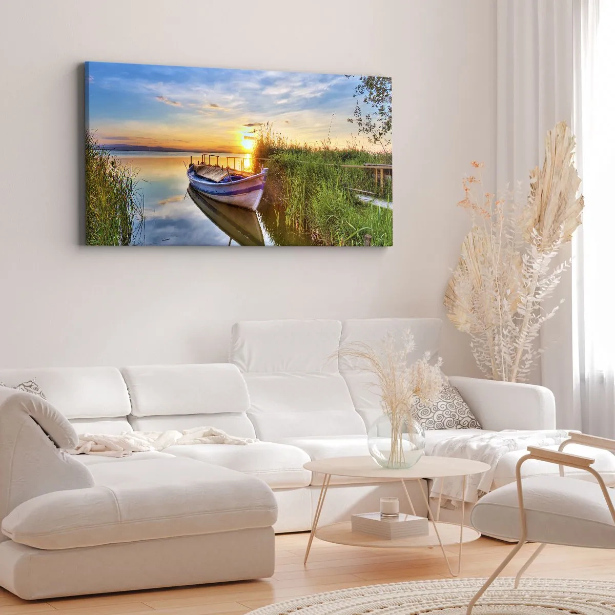 Bild auf Leinwand - Leinwandbild - Ein Boot in einer ruhigen Bucht bei Sonnenuntergang - 140x50cm - Bucht erfüllter Träume - Moderne Wanddekoration für Wohnzimmer und Schlafzimmer ARTTOR
