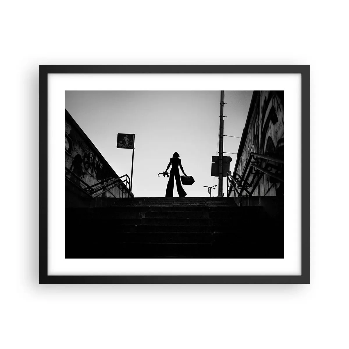 Poster in einem schwarzem Rahmen - Städtisches Wandern - 50x40 cm