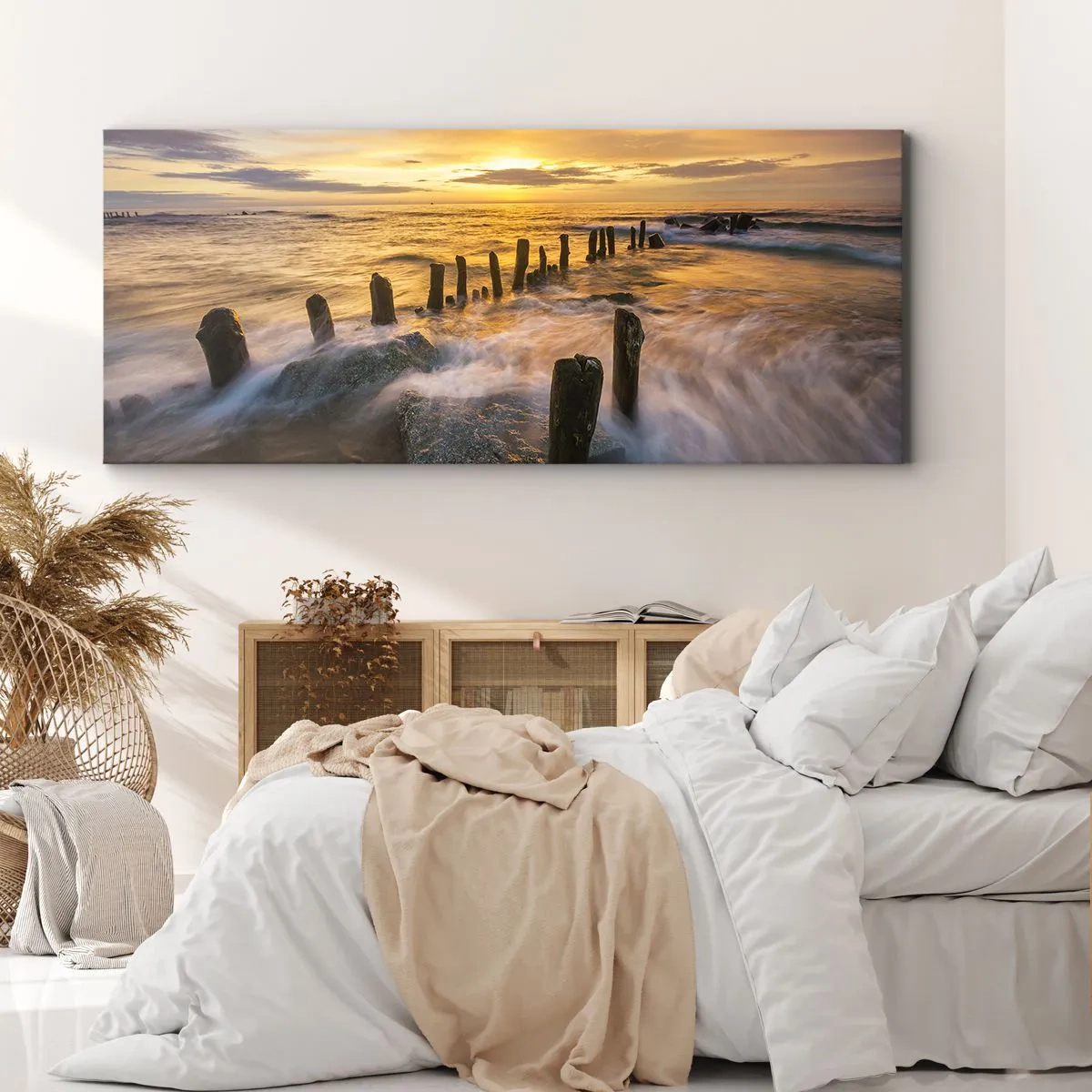 Bild auf Leinwand - Leinwandbild - Sonnenuntergang über dem Meer mit den Überresten eines alten Piers - 120x50cm - Die raue Schönheit der Ostsee - Moderne Wanddekoration für Wohnzimmer und Schlafzimmer ARTTOR