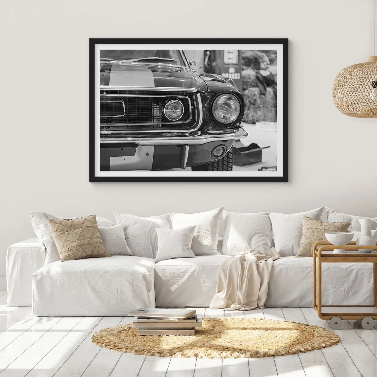 Poster in einem schwarzem Rahmen - Schwarz-weiße Motorhaube eines Oldtimers - 100x70cm - Wilder Ritt - Moderne Wanddekoration für Wohnzimmer und Schlafzimmer ARTTOR