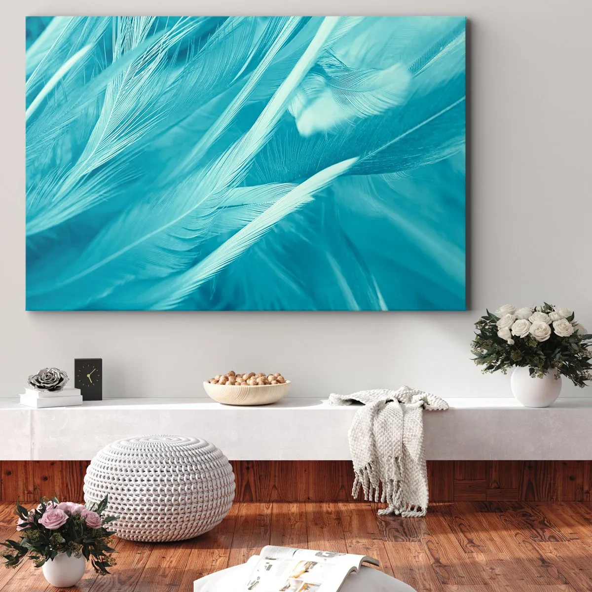 Bild auf Leinwand - Leinwandbild - Zarte türkisfarbene Federn in Nahaufnahme - 70x50cm - In Pulver ertrinken - Moderne Wanddekoration für Wohnzimmer und Schlafzimmer ARTTOR