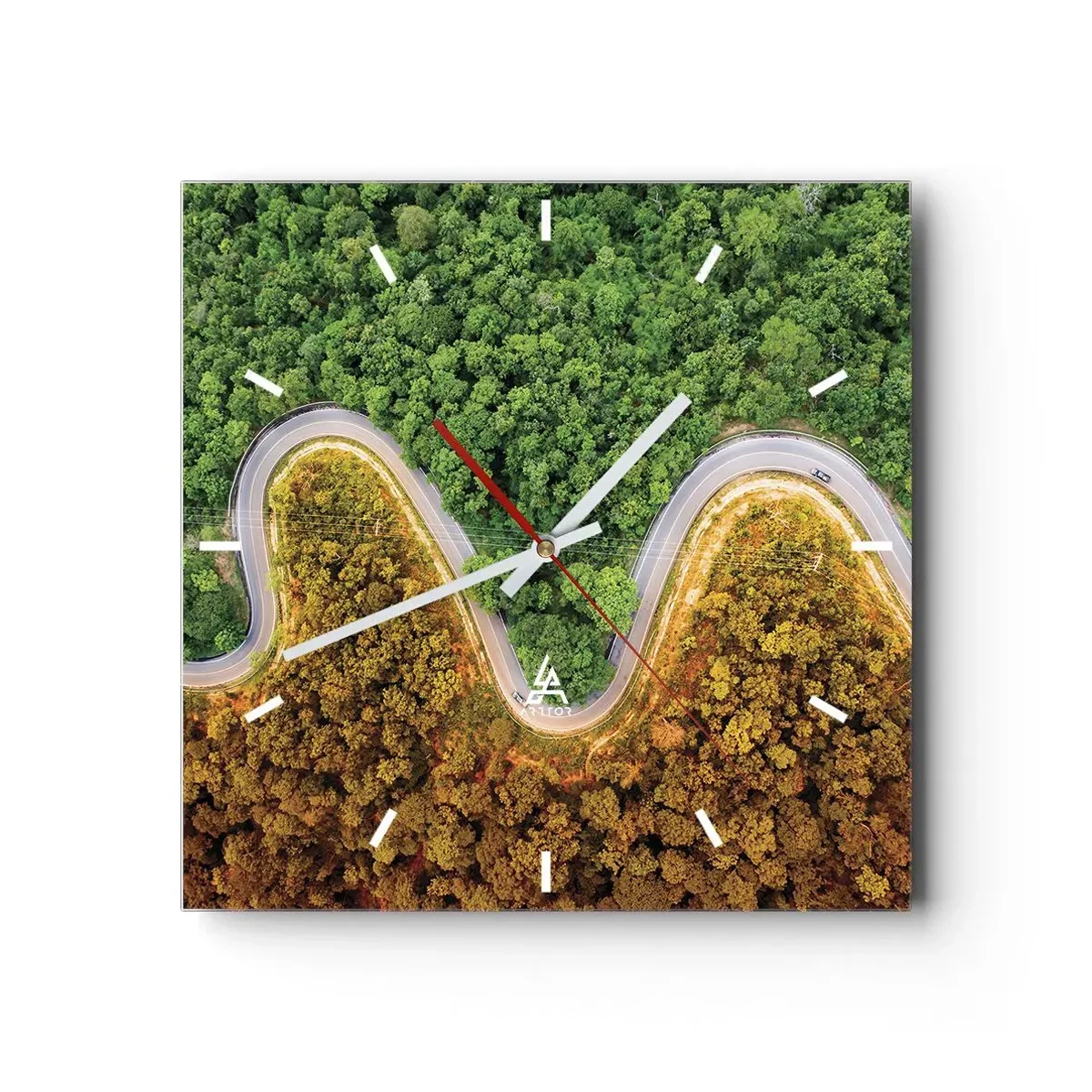 Wanduhr - Glasuhr - Eine kurvenreiche Straße durch den Wald aus der Vogelperspektive gesehen - 30x30cm - Grenzen und Durchbrüche - Moderne Wanddekoration für Wohnzimmer und Schlafzimmer ARTTOR