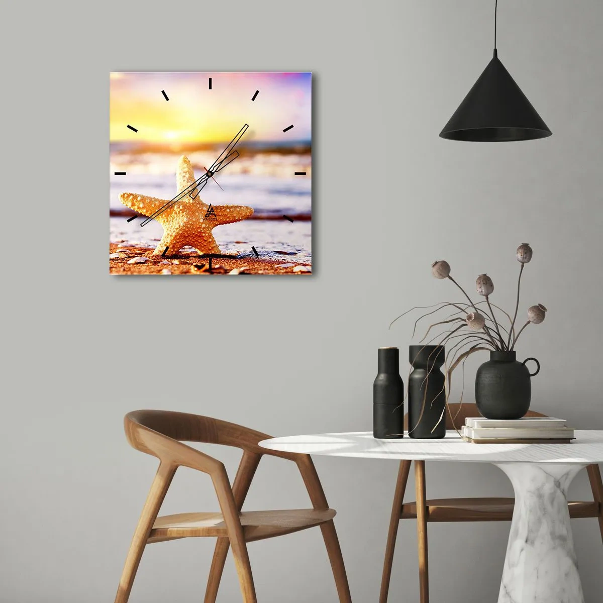 Wanduhr - Glasuhr - Ein Seestern an einem Sandstrand im Schein der untergehenden Sonne - 30x30cm - Meer Geschenk - Moderne Wanddekoration für Wohnzimmer und Schlafzimmer ARTTOR