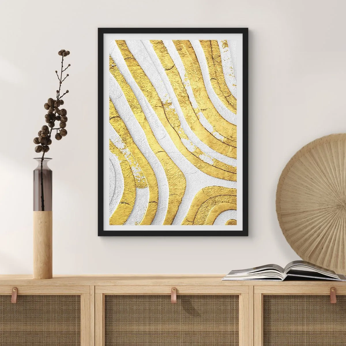 Poster in einem schwarzem Rahmen - Komposition in Weiß und Gold - 70x100 cm