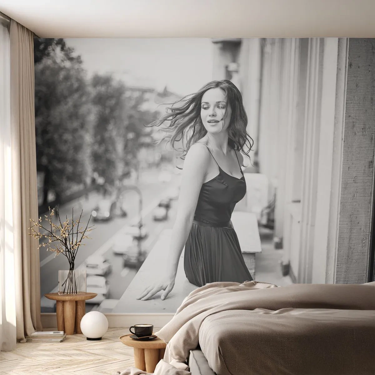 Fototapete Premium Sand - Eine Frau in einem Kleid auf einem Balkon in einem Schwarzweißfoto - 100x70cm - Bestimmt ein Pariser - Moderne Wanddekoration für Wohnzimmer und Schlafzimmer ARTTOR