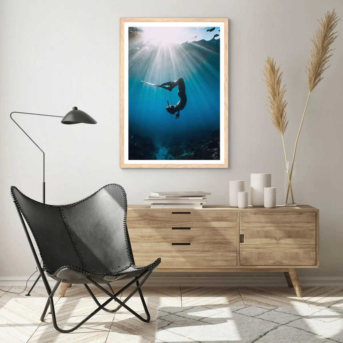Poster in einem Rahmen aus heller Eiche - Tanz unter Wasser - 30x40 cm