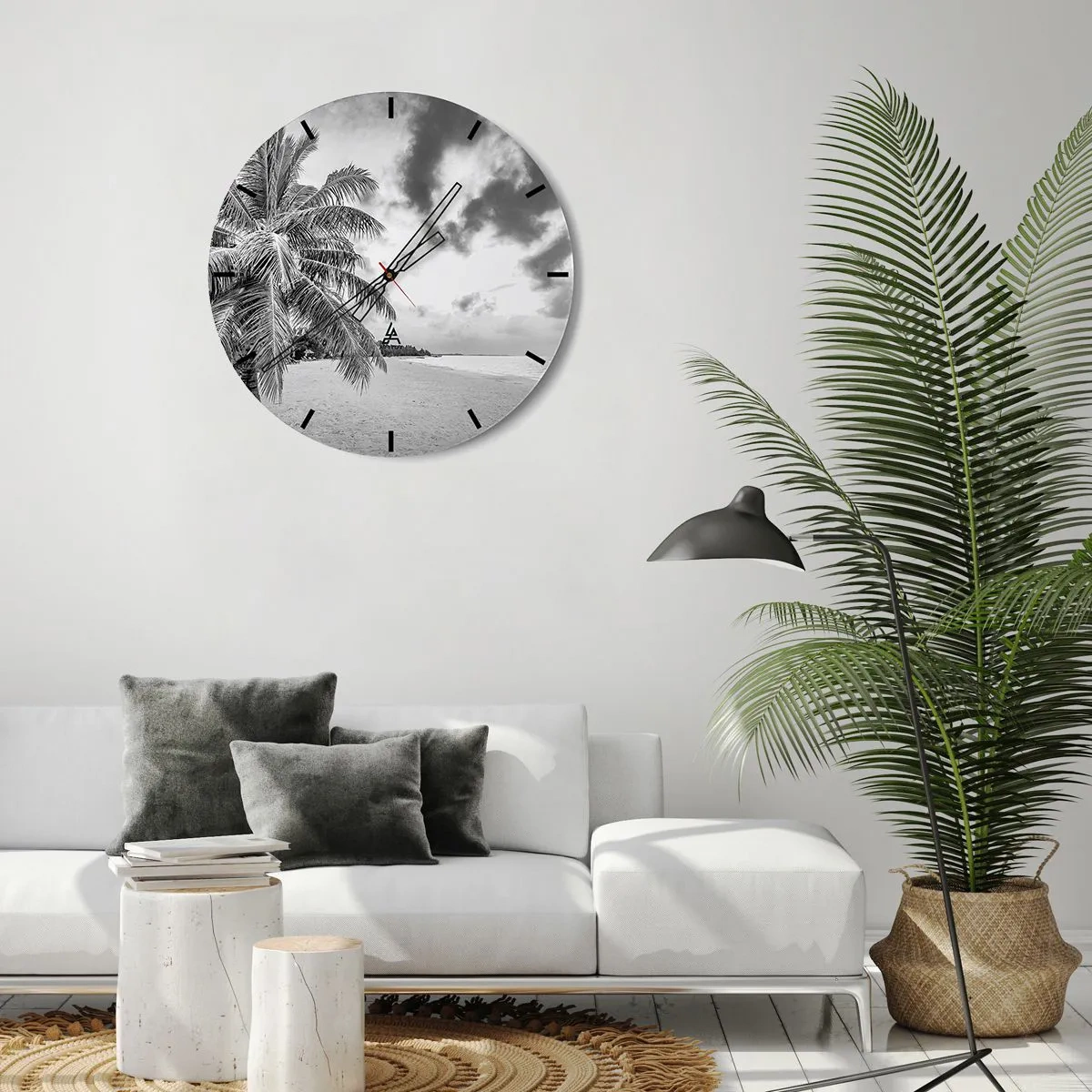 Wanduhr - Glasuhr - Strand mit Palmen in Schwarz und Weiß - 30x30cm - Wenn du dich nach Einsamkeit sehnst ... - Moderne Wanddekoration für Wohnzimmer, Küche und Schlafzimmer ARTTOR