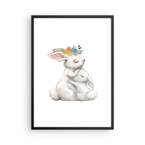 Poster in einem schwarzem Rahmen - Zwei Hasen in einer Umarmung mit einem Blumenkranz auf dem Kopf - 50x70cm - Bei Mama ist's am schönsten - Moderne Wanddekoration für Wohnzimmer und Schlafzimmer ARTTOR
