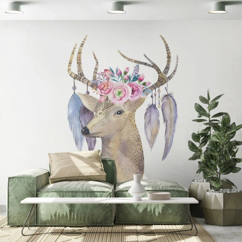 Fototapete Premium Sand - Hirsch im Boho-Stil mit Blumen und Federn am Geweih - 100x70cm - Seelenführer - sanft, unschuldig - Moderne Wanddekoration für Wohnzimmer und Schlafzimmer ARTTOR