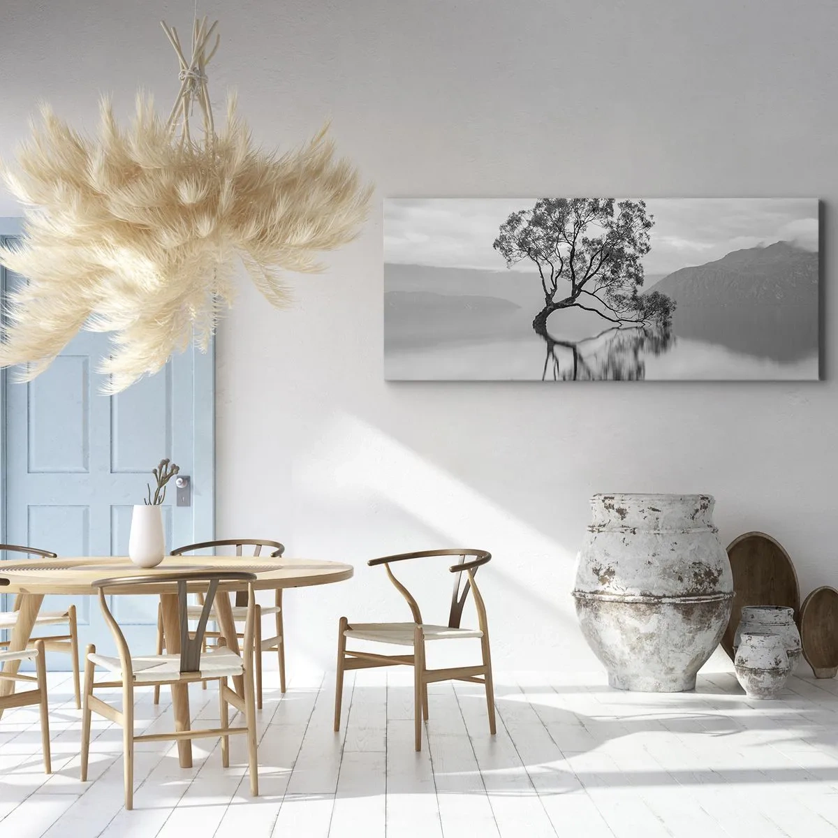 Bild auf Leinwand - Leinwandbild - Ein einsamer Baum spiegelt sich im Wasser mit Bergen im Hintergrund - 140x50cm - Es gibt so ein Land - Moderne Wanddekoration für Wohnzimmer und Schlafzimmer ARTTOR