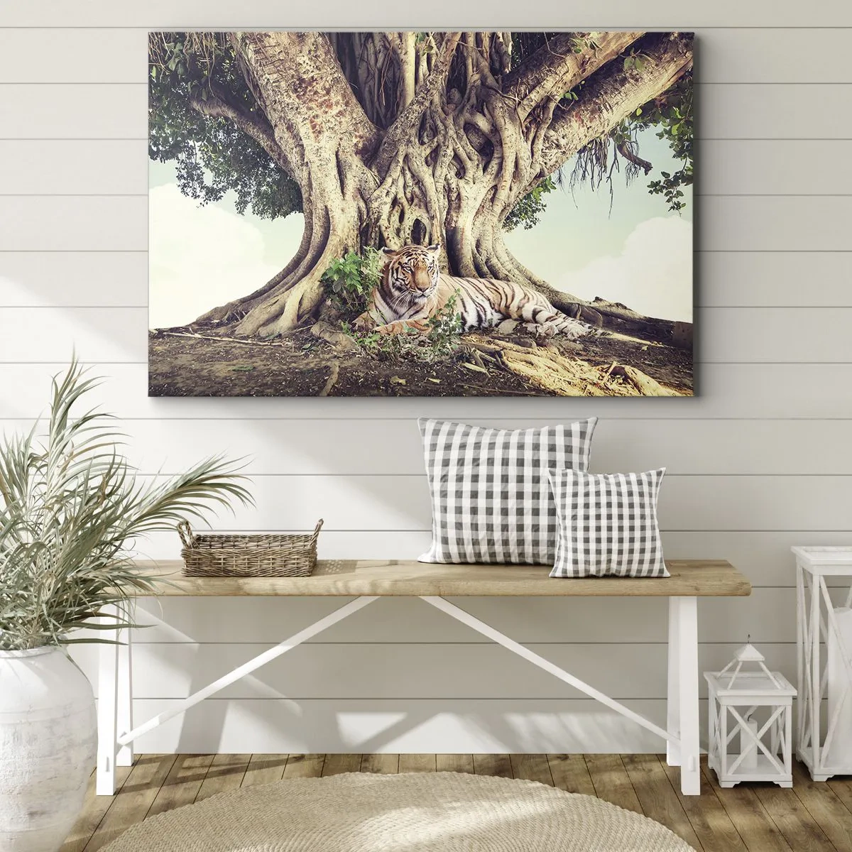 Bild auf Leinwand - Leinwandbild - Ein Tiger ruht unter einem ausladenden Baum - 70x50cm - Blick aus dem Buch Genesis - Moderne Wanddekoration für Wohnzimmer und Schlafzimmer ARTTOR