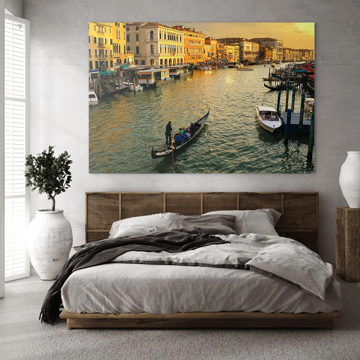 Glasbild - Bild auf glas - Sonnenuntergang über einem Kanal in Venedig mit Gondeln - 70x50cm - Auf der Sonnenseite der Straße - Moderne Wanddekoration für Wohnzimmer und Schlafzimmer ARTTOR