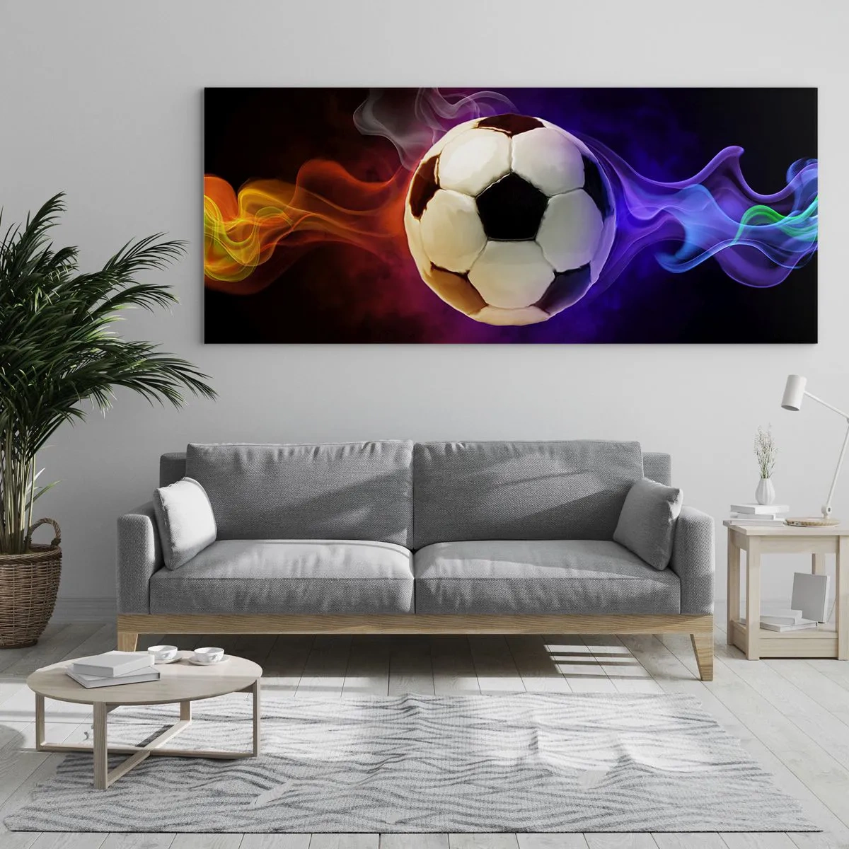 Glasbild - Bild auf glas - Ein Fußball, umgeben von bunten Raucheffekten auf dunklem Hintergrund. - 120x50cm - Die magische Kraft des Spiels - Moderne Wanddekoration für Wohnzimmer und Schlafzimmer ARTTOR