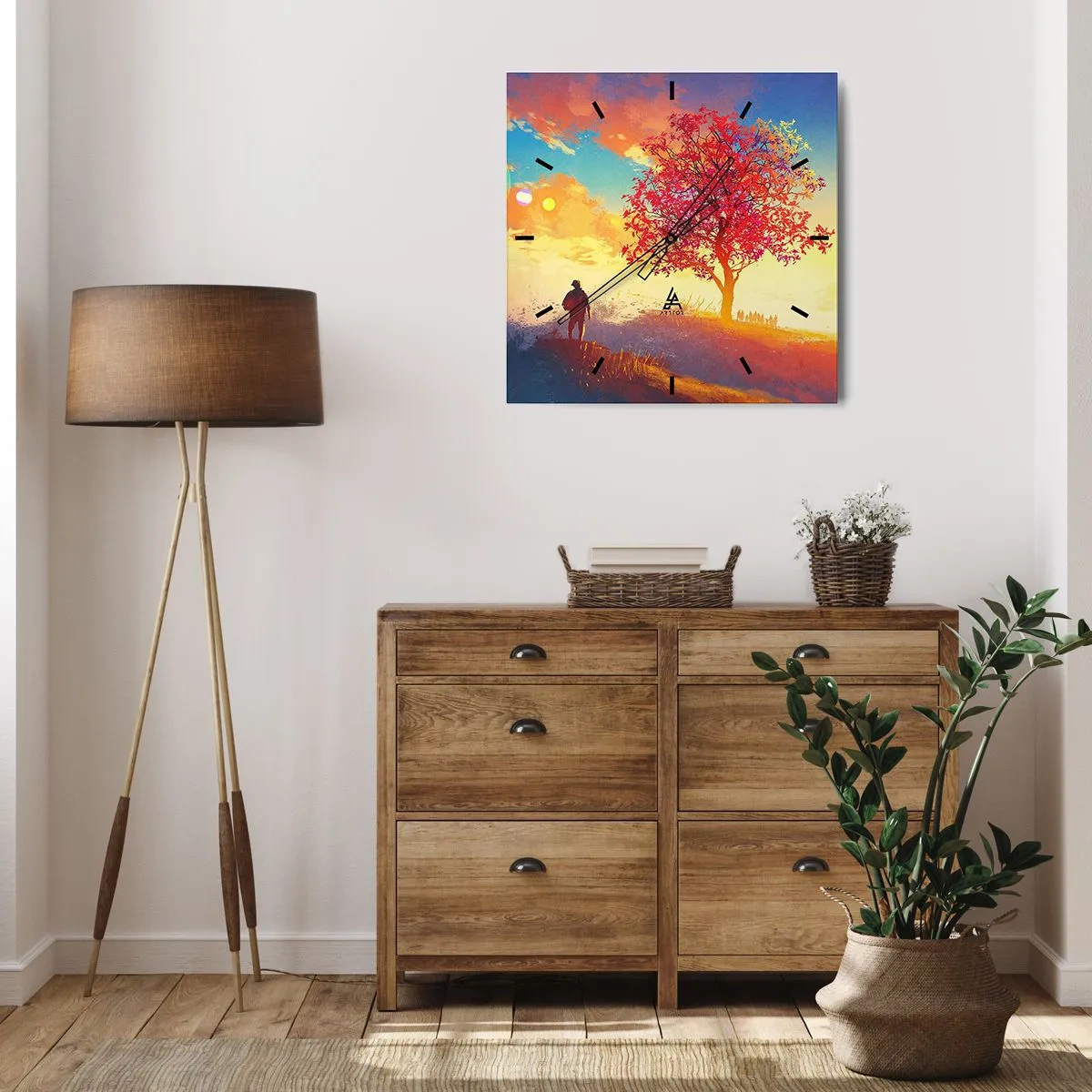 Wanduhr - Glasuhr - Eine Figur auf einem Hügel neben einem bunten Baum im Licht der untergehenden Sonne - 30x30cm - Pilger am Ziel - Moderne Wanddekoration für Wohnzimmer und Schlafzimmer ARTTOR