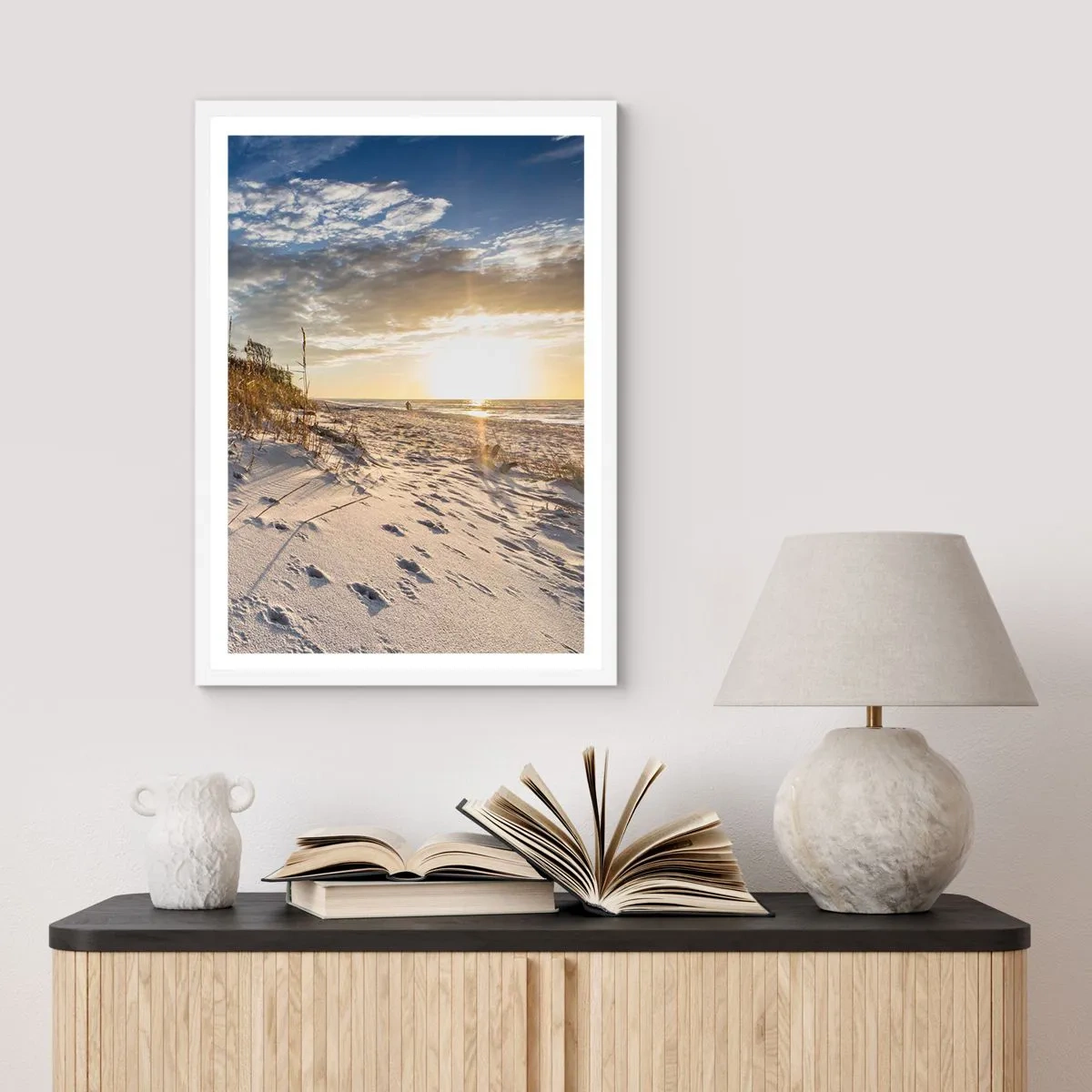Poster in einem weißen Rahmen - Einladung zu einem Spaziergang - 50x70 cm