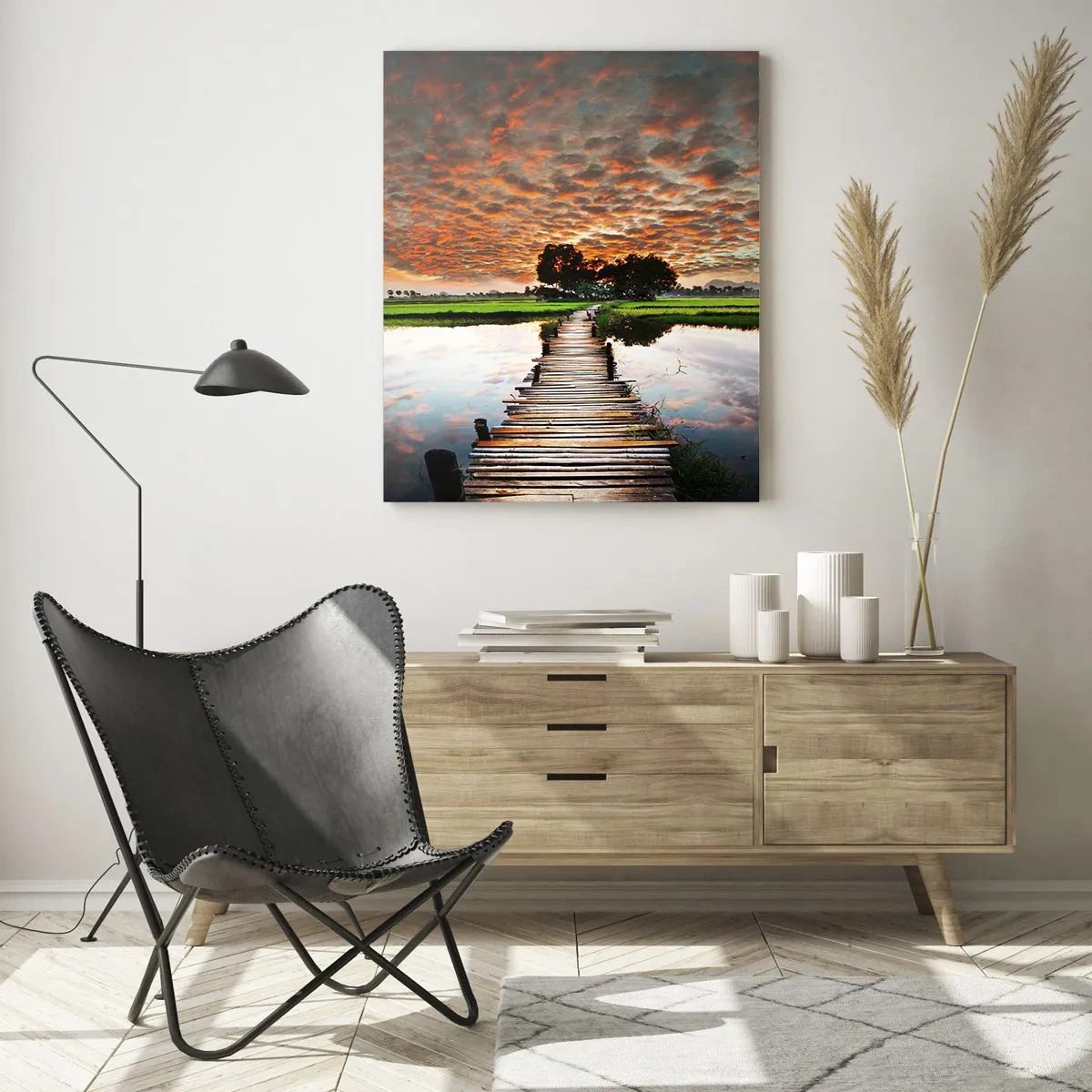Glasbild - Bild auf glas - Holzbrücke über dem Wasser bei Sonnenuntergang - 80x120cm - Arme ausstrecken - atmen - Moderne Wanddekoration für Wohnzimmer und Schlafzimmer ARTTOR