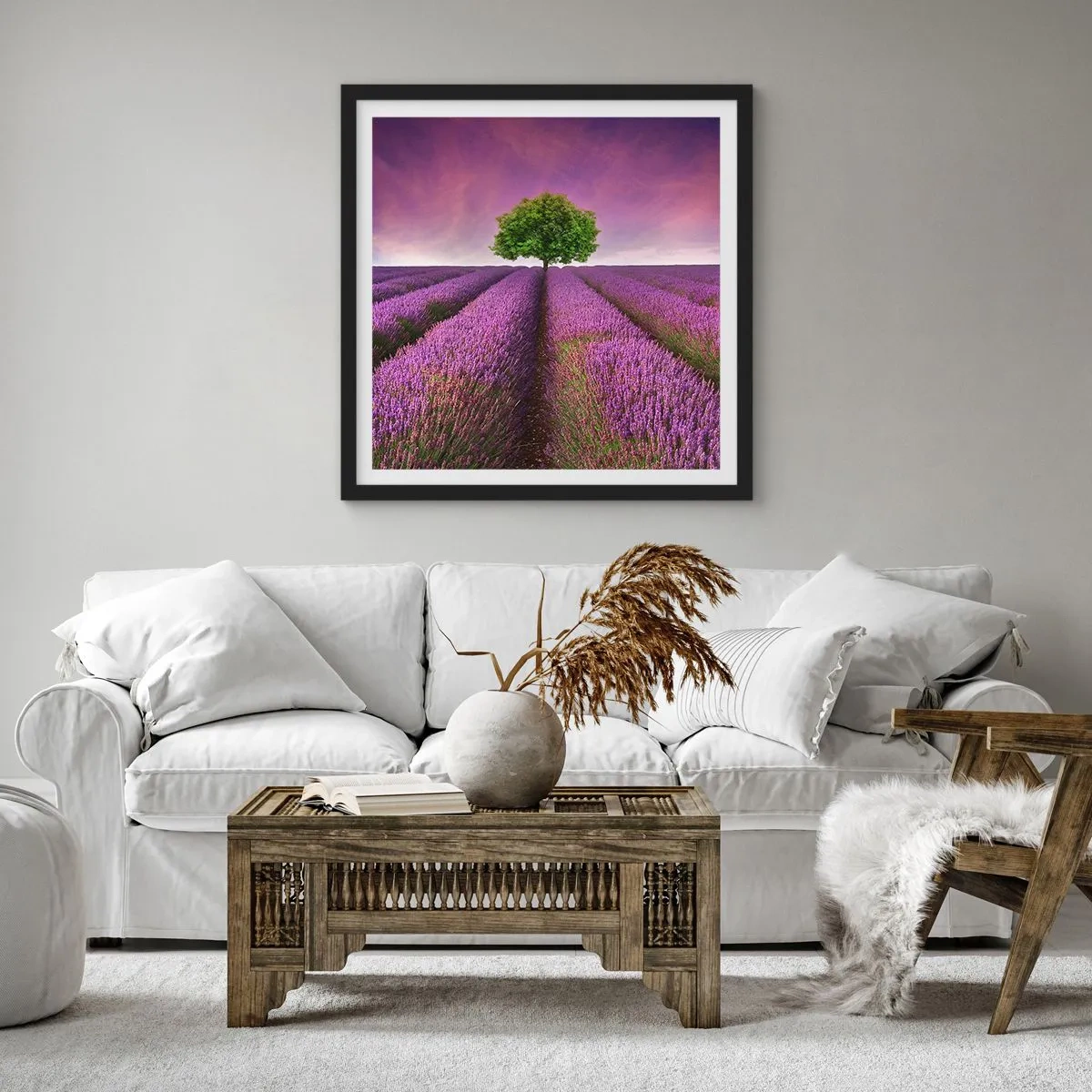 Poster in einem schwarzem Rahmen - Auf Lavendelfeldern - 60x60 cm