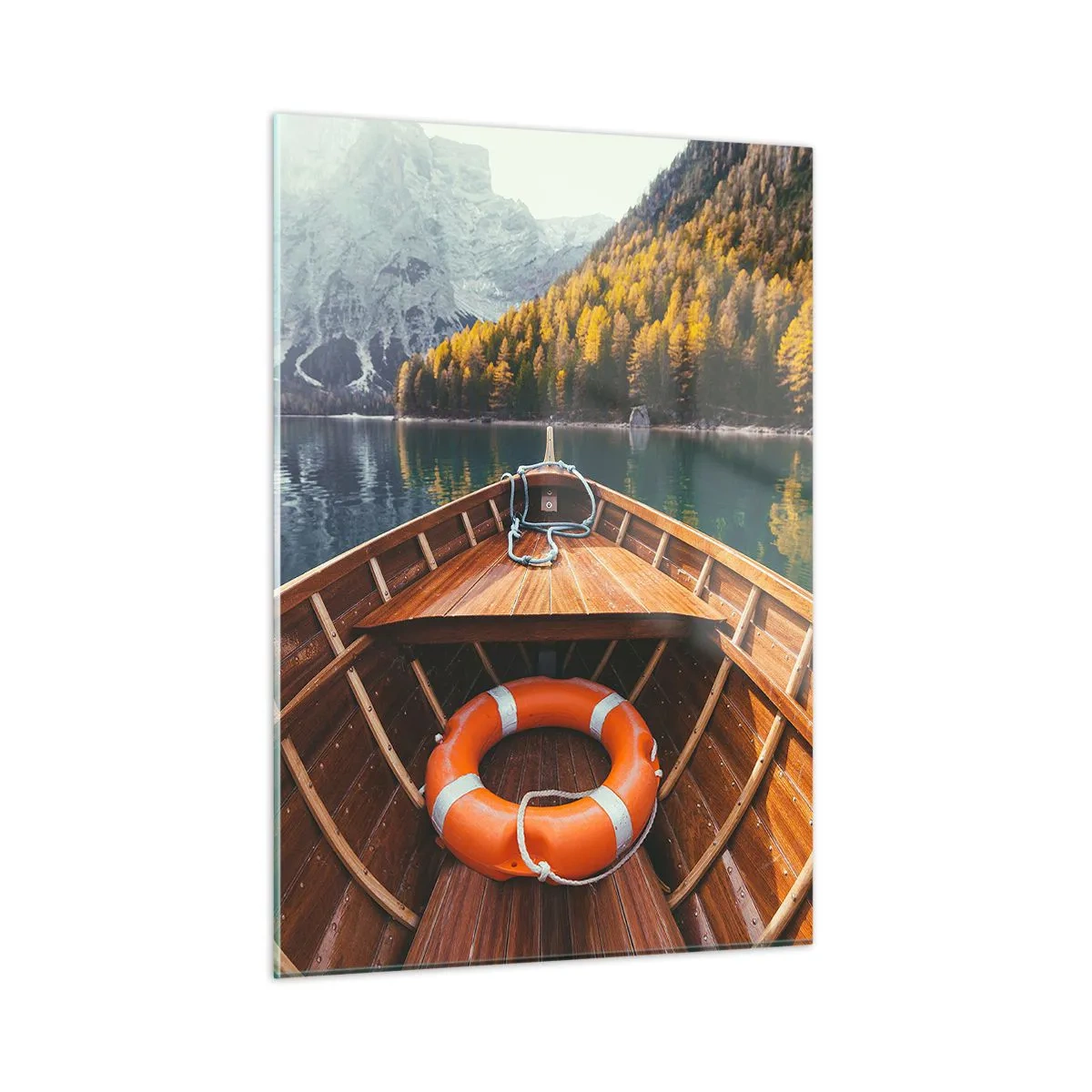Glasbild - Bild auf glas - Blick von einem Holzboot auf einen Bergsee und einen herbstlichen Wald - 50x70cm - Bergreise - Moderne Wanddekoration für Wohnzimmer und Schlafzimmer ARTTOR