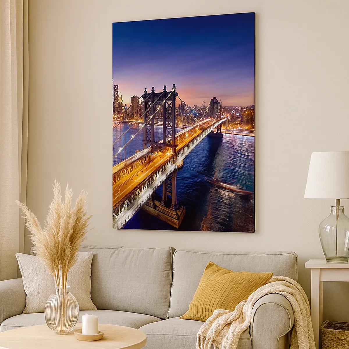 Bild auf Leinwand - Leinwandbild - Die Brücke und das Stadtpanorama bei Sonnenuntergang - 50x70cm - Eine leuchtende Brücke zum Herzen der Stadt - Moderne Wanddekoration für Wohnzimmer und Schlafzimmer ARTTOR