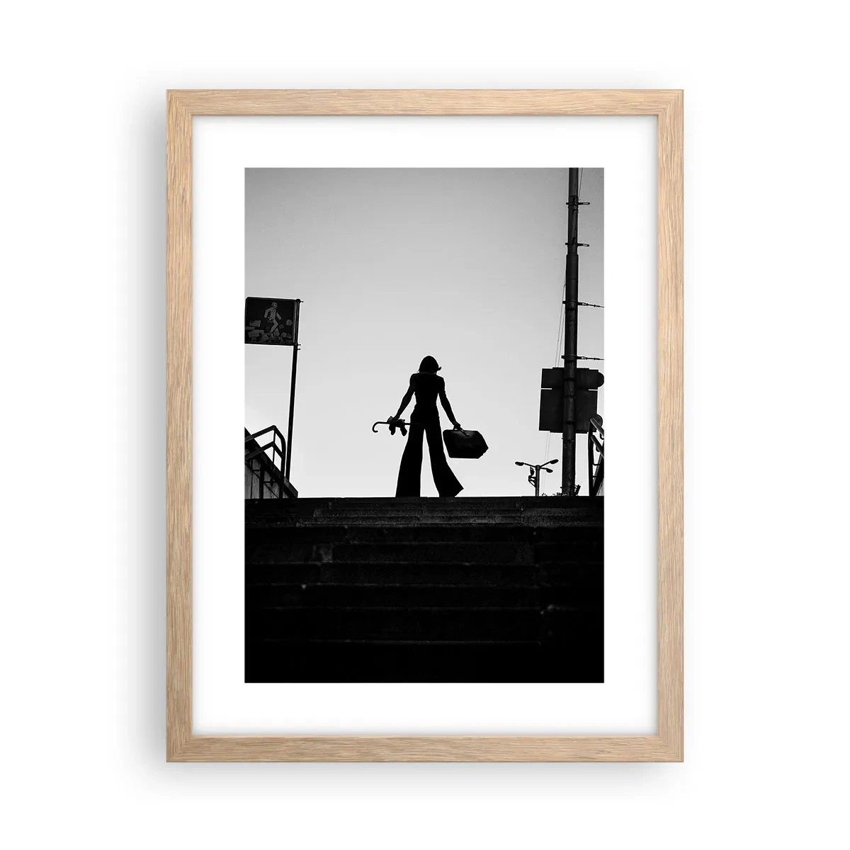 Poster in einem Rahmen aus heller Eiche - Städtisches Wandern - 30x40 cm