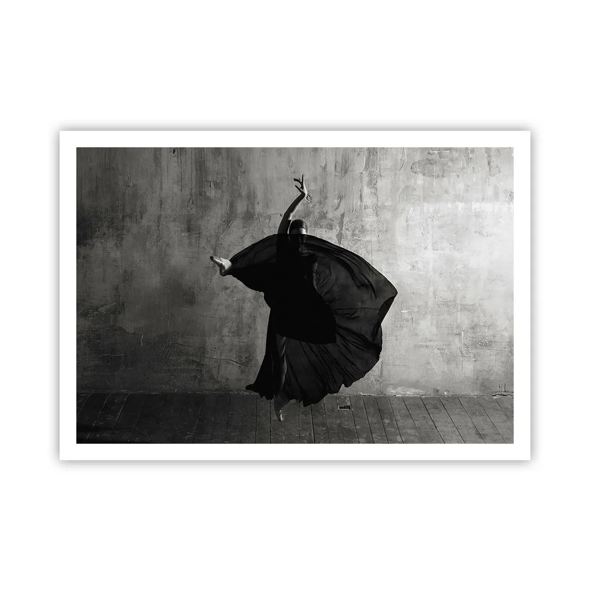 Poster - Schwarz-weiße Silhouette einer Tänzerin in Bewegung vor einem Wandhintergrund - 100x70cm - Leidenschaftlicher Gürtel - Moderne Wanddekoration für Wohnzimmer und Schlafzimmer ARTTOR