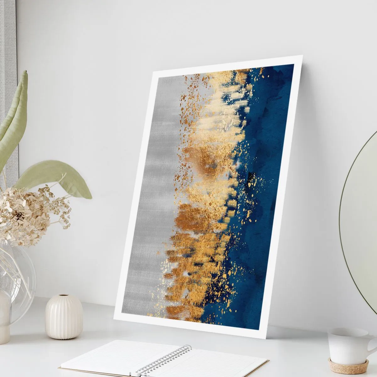 Poster - Eine abstrakte Komposition in Marineblau-, Gold- und Silbertönen - 50x70cm - Moderne Komposition mit Glanz - Moderne Wanddekoration für Wohnzimmer und Schlafzimmer ARTTOR