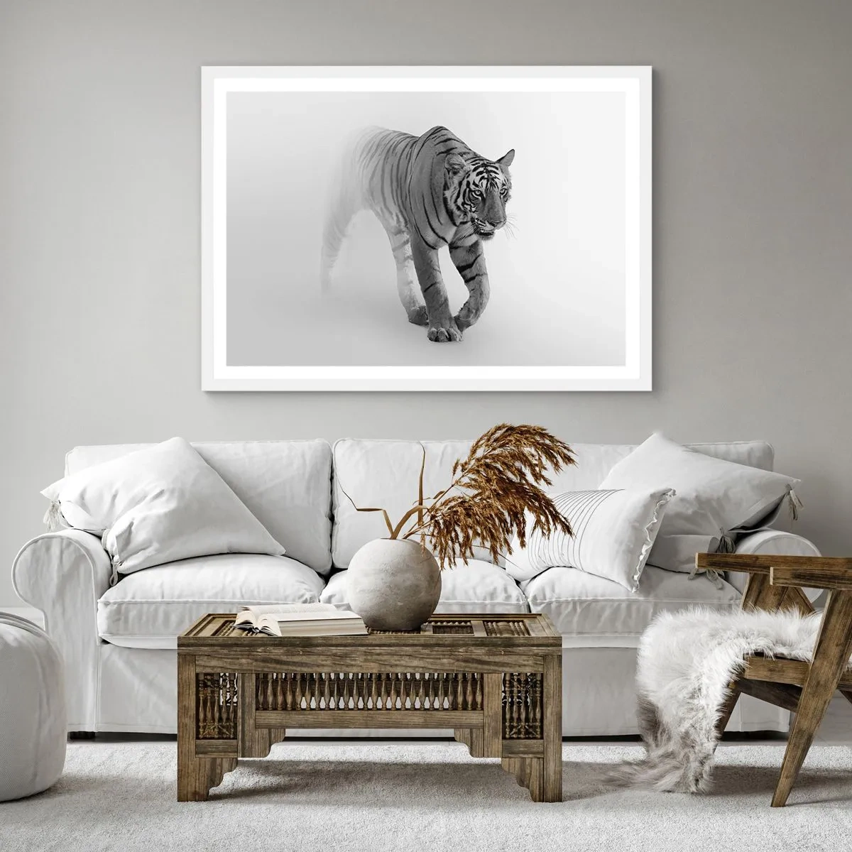 Poster in einem weißen Rahmen - Im Nebel gelauert - 40x40 cm