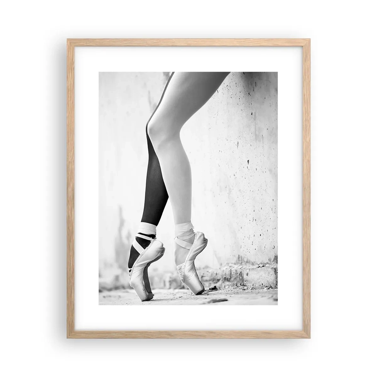 Poster in einem Rahmen aus heller Eiche - Ballerina, voilà! - 40x50 cm