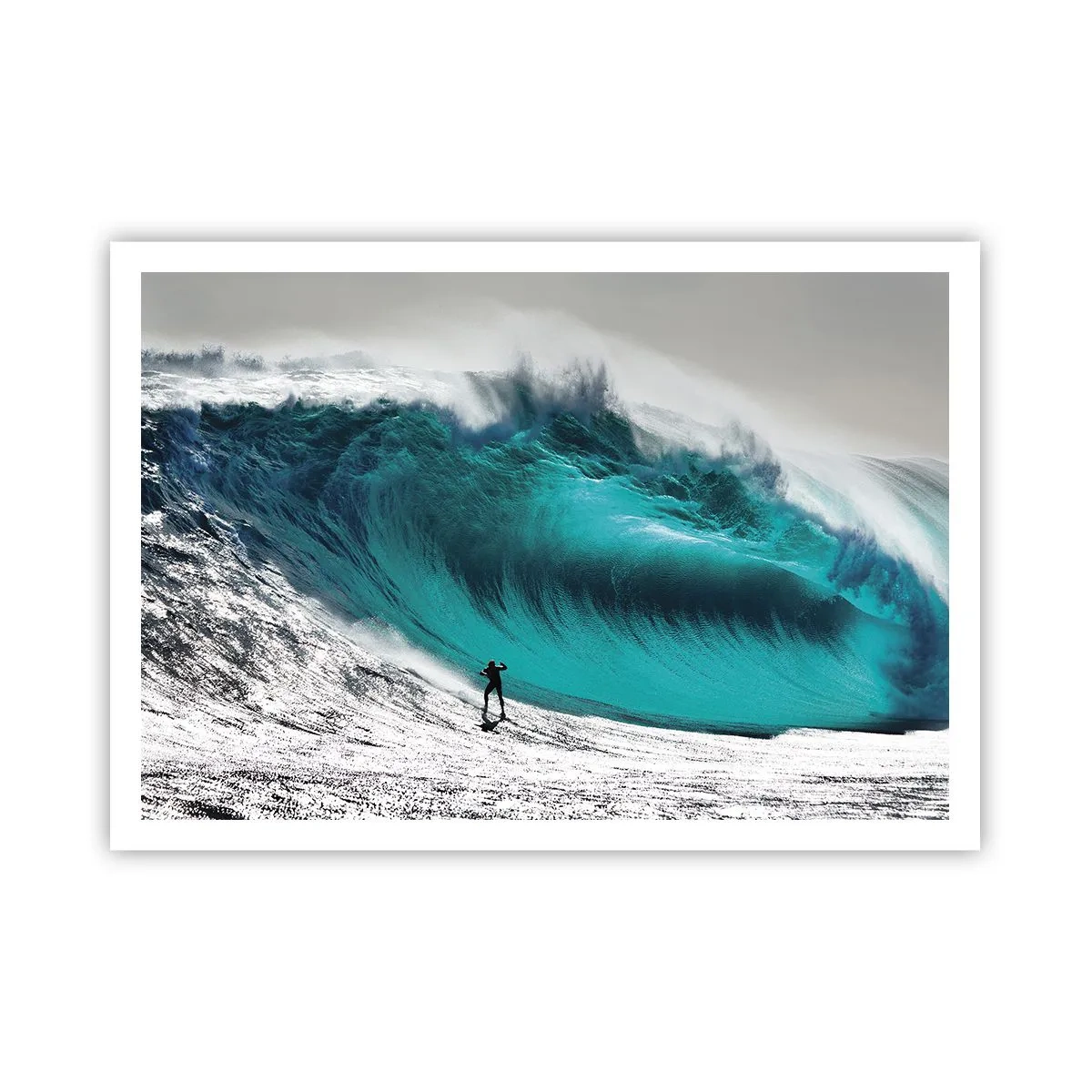 Poster - Surfer vor einer riesigen Welle - 100x70cm - Herausforderung angenommen - Moderne Wanddekoration für Wohnzimmer und Schlafzimmer ARTTOR