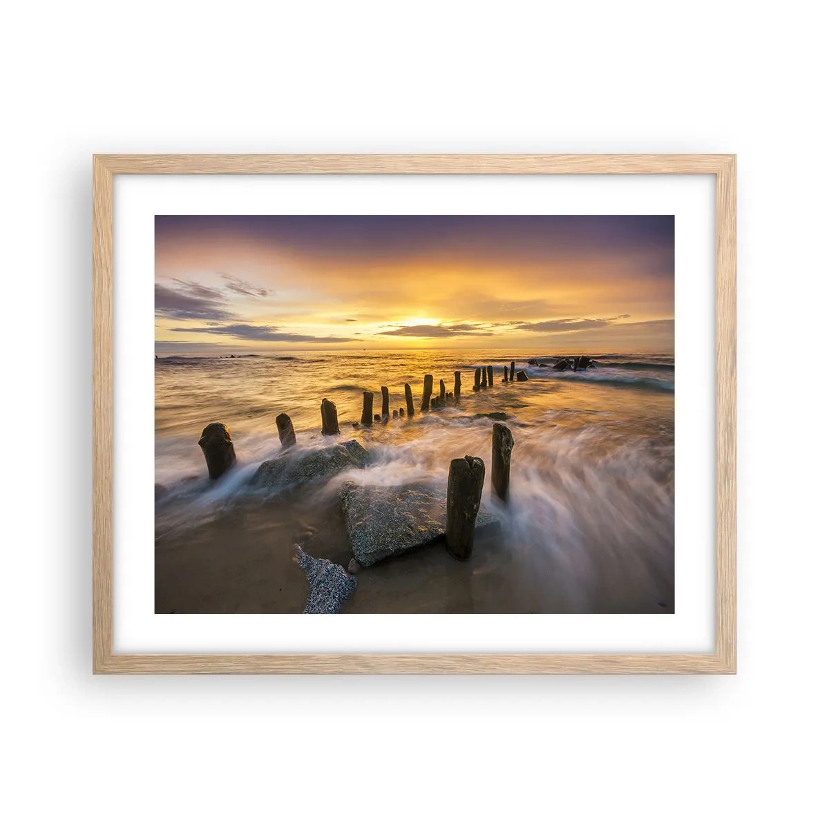 Poster in einem Rahmen aus heller Eiche - Die raue Schönheit der Ostsee - 50x40 cm