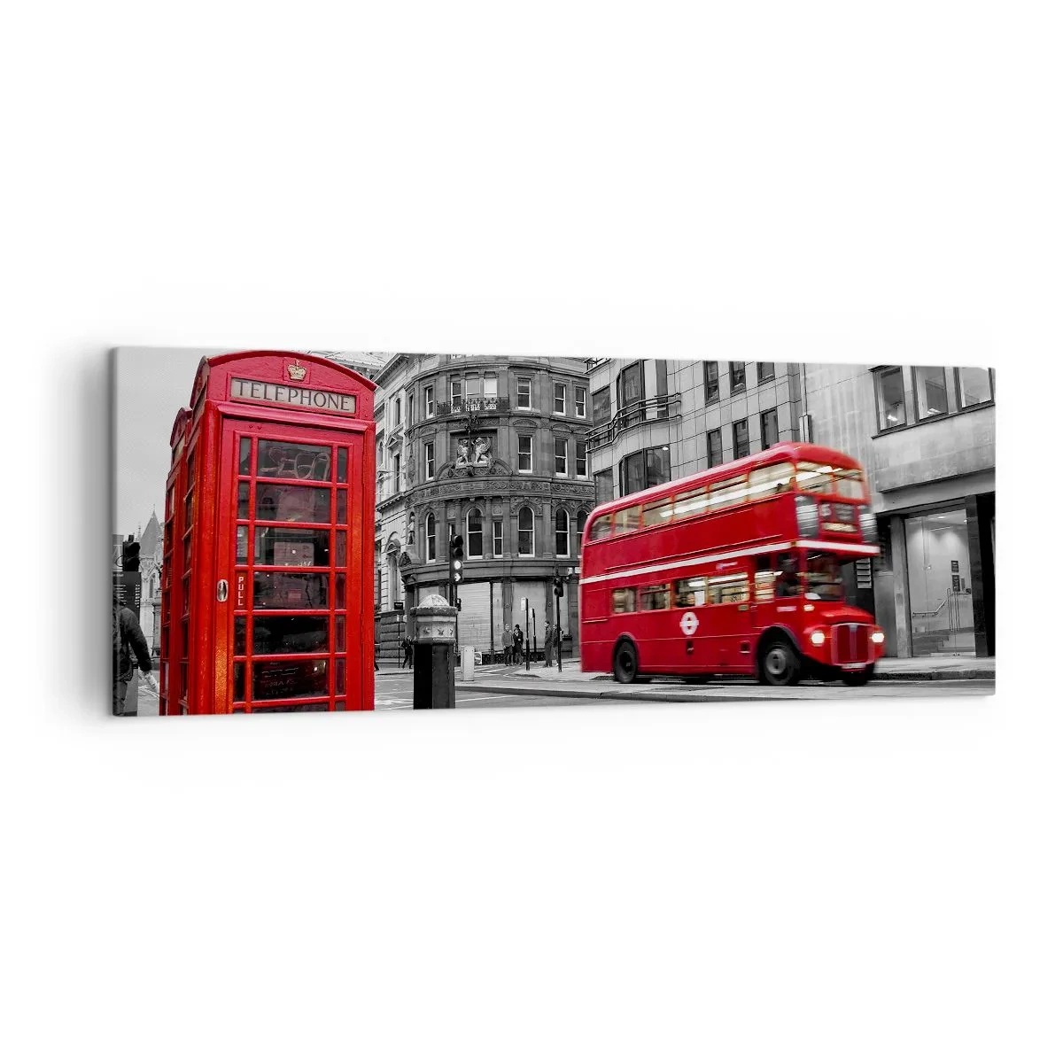 Bild auf Leinwand - Leinwandbild - Eine rote Telefonzelle und ein Doppeldeckerbus in London mit der Stadt im Hintergrund - 140x50cm - Das Rotste in Europa - Moderne Wanddekoration für Wohnzimmer und Schlafzimmer ARTTOR
