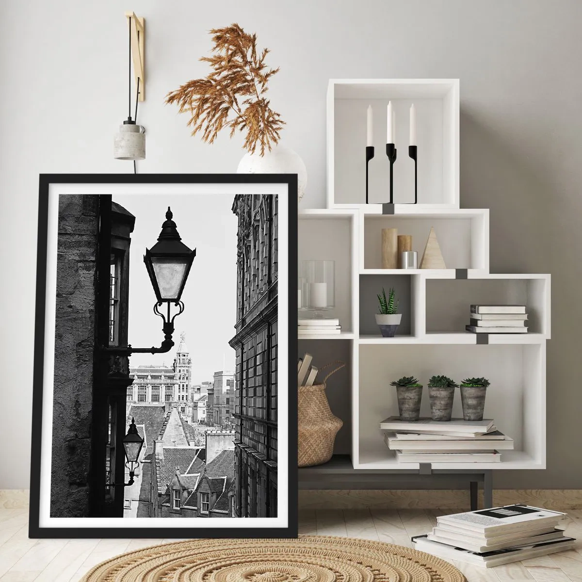 Poster in einem schwarzem Rahmen - Der Charme enger Gassen - 50x70cm - Die Edinburgh-Geschichte - Moderne Wanddekoration für Wohnzimmer und Schlafzimmer ARTTOR