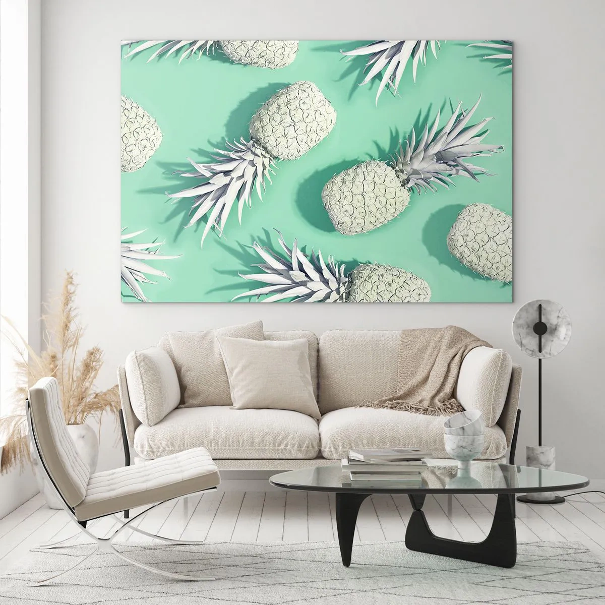 Glasbild - Bild auf glas - Weiße Ananas auf mintgrünem Hintergrund in einer künstlerischen Komposition - 120x80cm - Das passt gut zu Minze - Moderne Wanddekoration für Wohnzimmer und Schlafzimmer ARTTOR