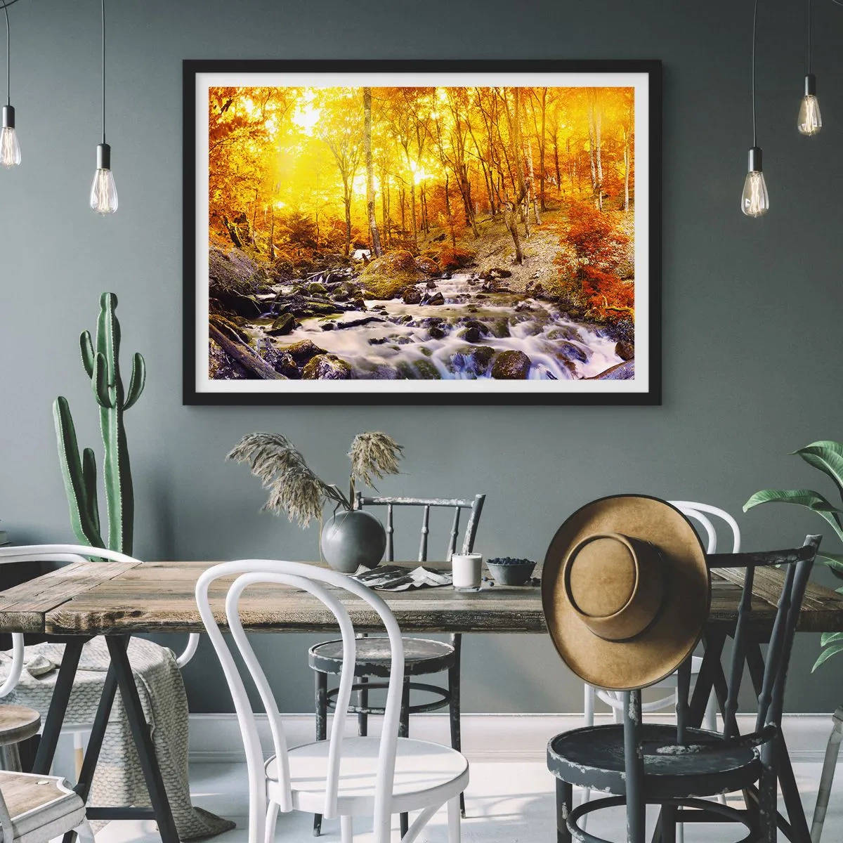 Poster in einem schwarzem Rahmen - Herbstwald mit einem Bach zwischen goldenen Blättern - 70x50cm - In Gold und Platin gefasste Steine - Moderne Wanddekoration für Wohnzimmer und Schlafzimmer ARTTOR