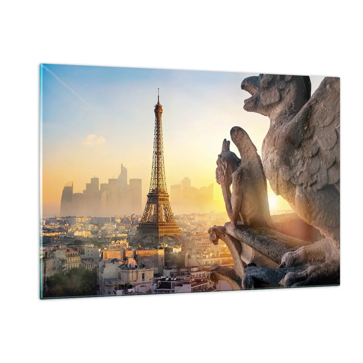 Glasbild - Bild auf glas - Der Eiffelturm im Morgennebel mit Blick auf Paris und gotische Skulpturen - 120x80cm - Vieles hat sich geändert ... - Moderne Wanddekoration für Wohnzimmer und Schlafzimmer ARTTOR