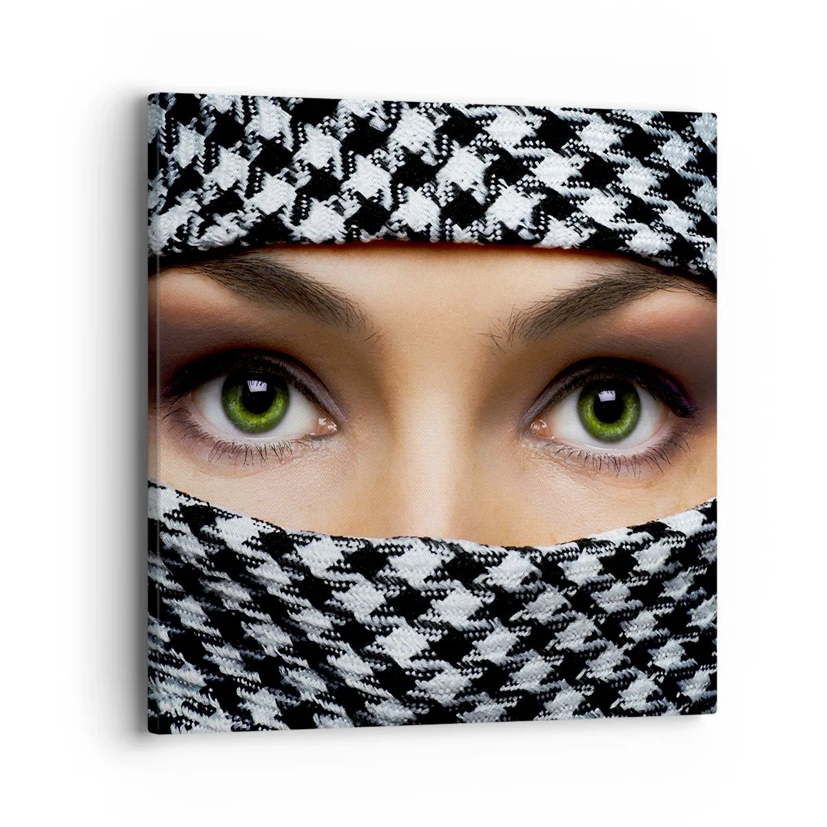 Bild auf Leinwand - Leinwandbild - Ein Porträt einer verschleierten grünäugigen Schönheit - 40x40 cm